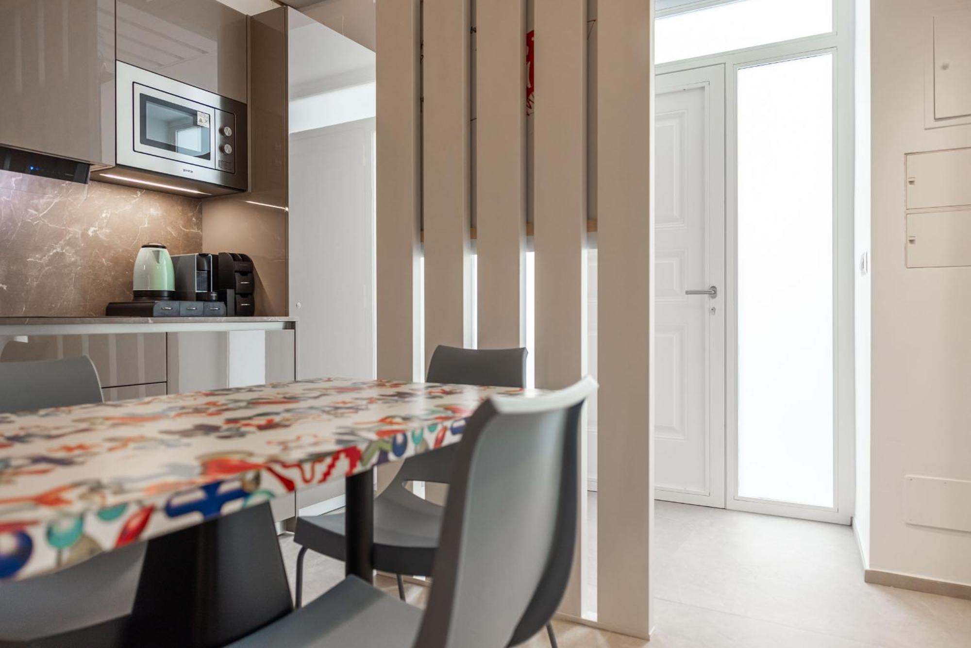 Novum Hospitality Hotell Bari Exteriör bild