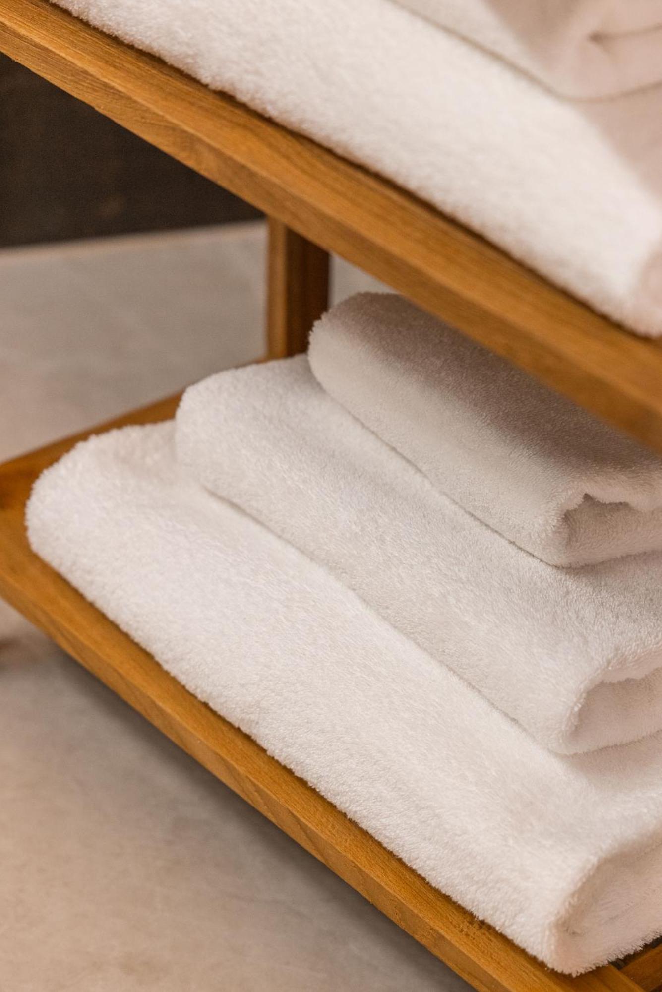 Novum Hospitality Hotell Bari Exteriör bild