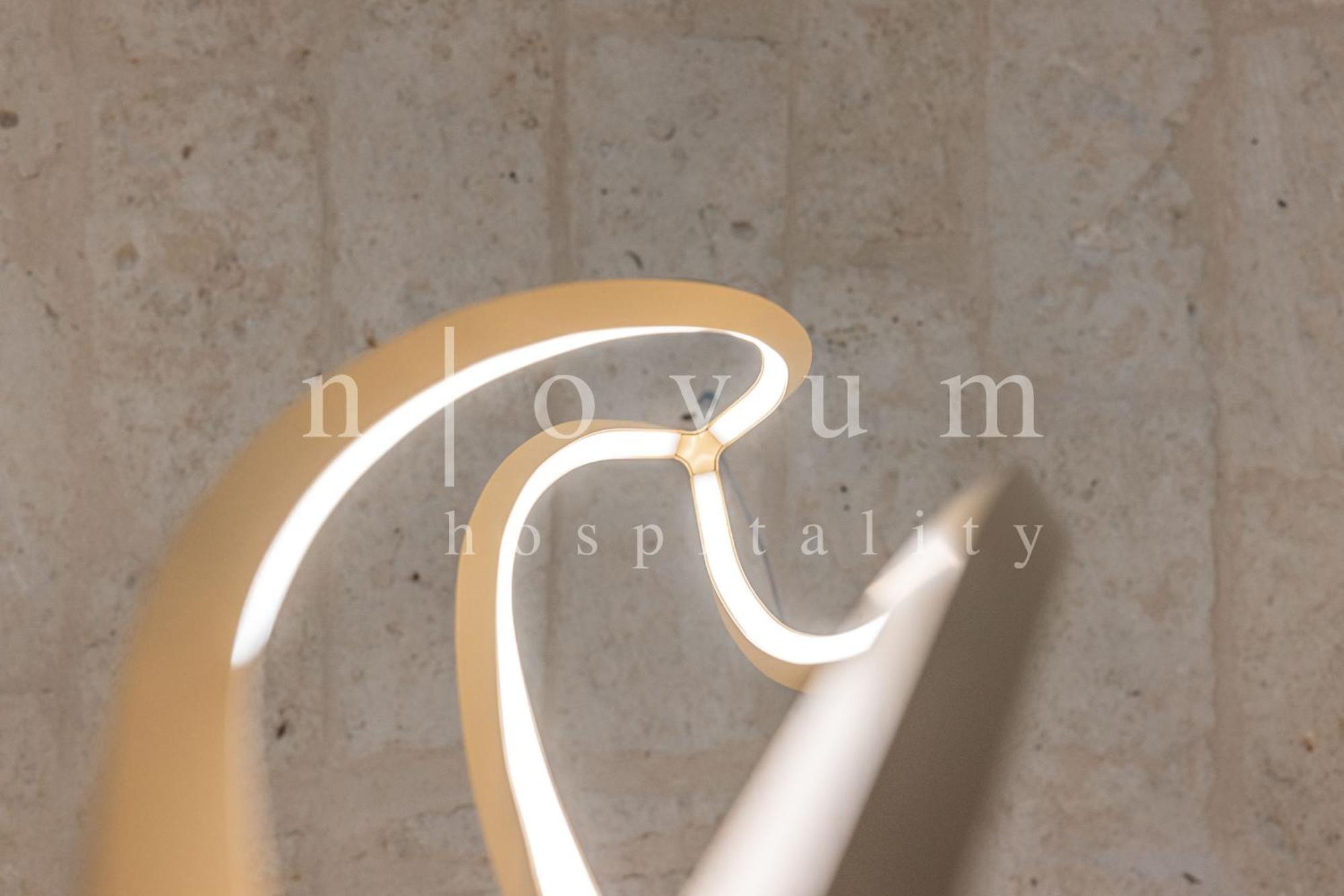 Novum Hospitality Hotell Bari Exteriör bild